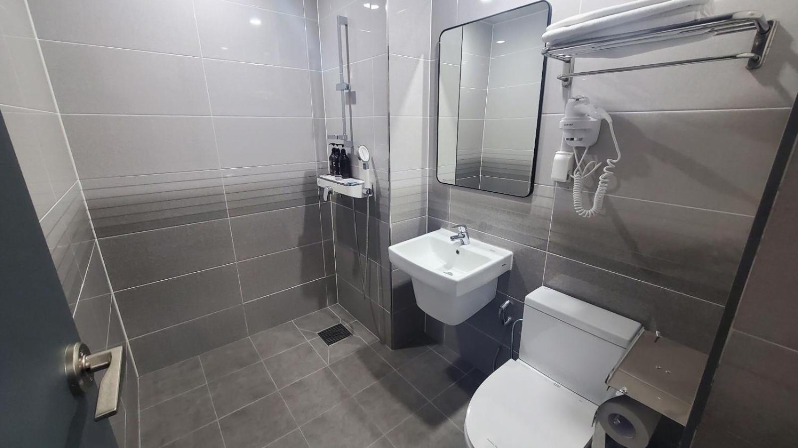 Aroomi Hotel Hyupjae Чеджу Екстериор снимка